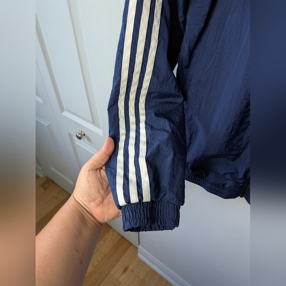 ADIDAS Windbreaker Coat Size XS Unisex (The Size Is Men) Full Zip Navy Blue - Picture 3 of 12
